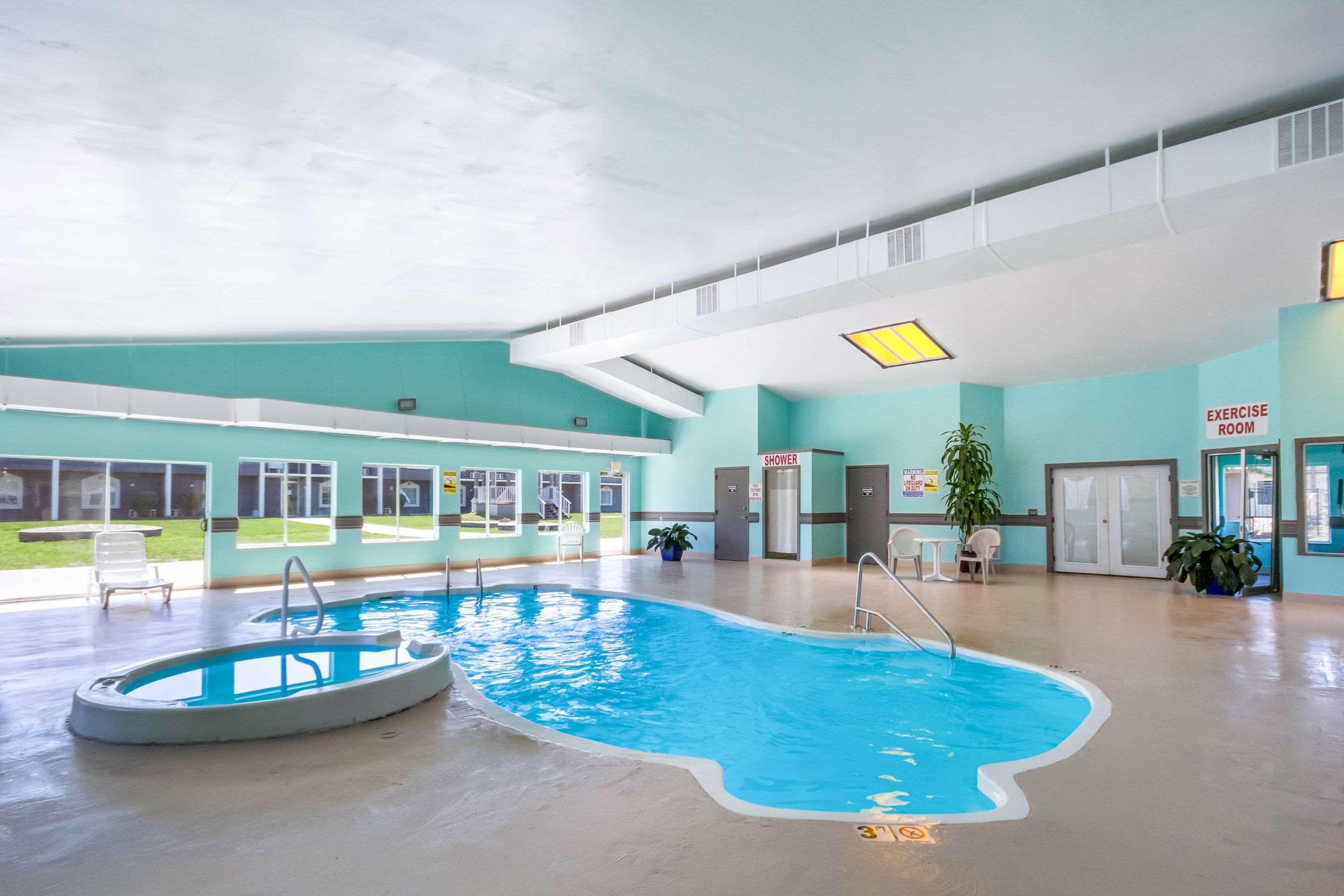Quality Inn & Suites Kansas City - Independence I-70 East Luaran gambar