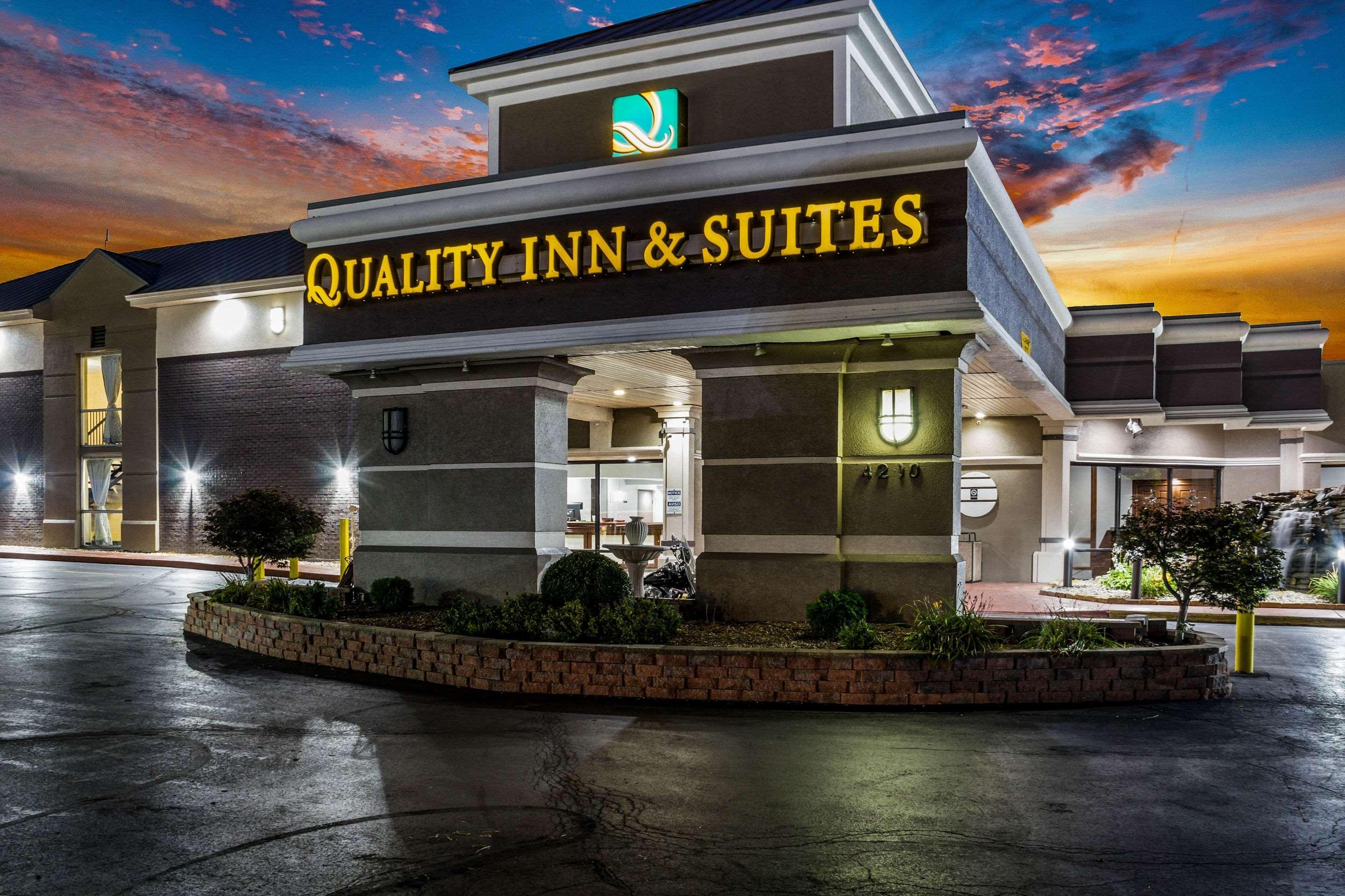 Quality Inn & Suites Kansas City - Independence I-70 East Luaran gambar