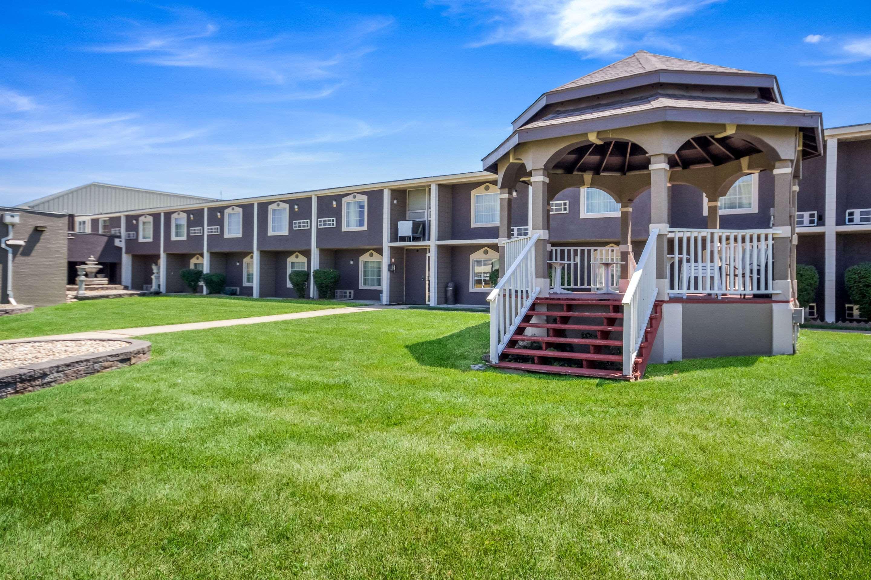 Quality Inn & Suites Kansas City - Independence I-70 East Luaran gambar