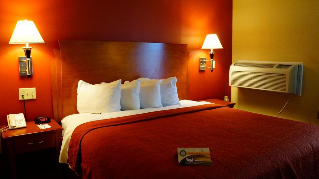 Quality Inn & Suites Kansas City - Independence I-70 East Luaran gambar