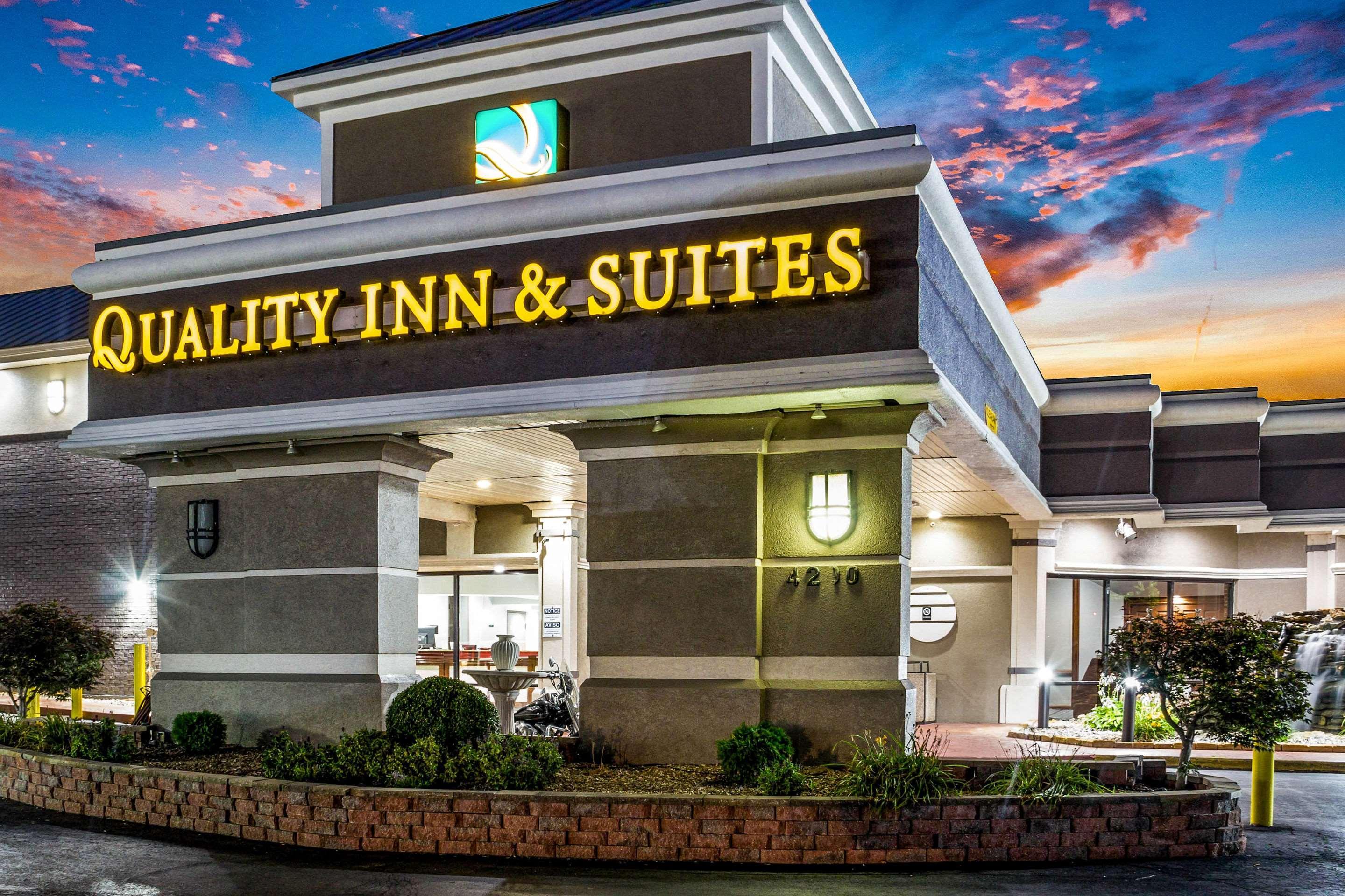 Quality Inn & Suites Kansas City - Independence I-70 East Luaran gambar