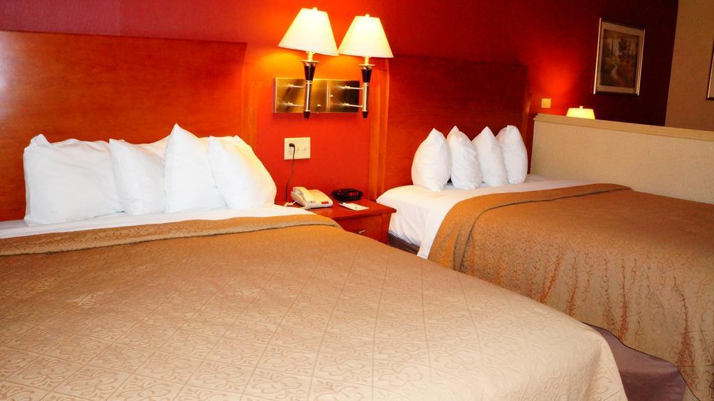 Quality Inn & Suites Kansas City - Independence I-70 East Luaran gambar