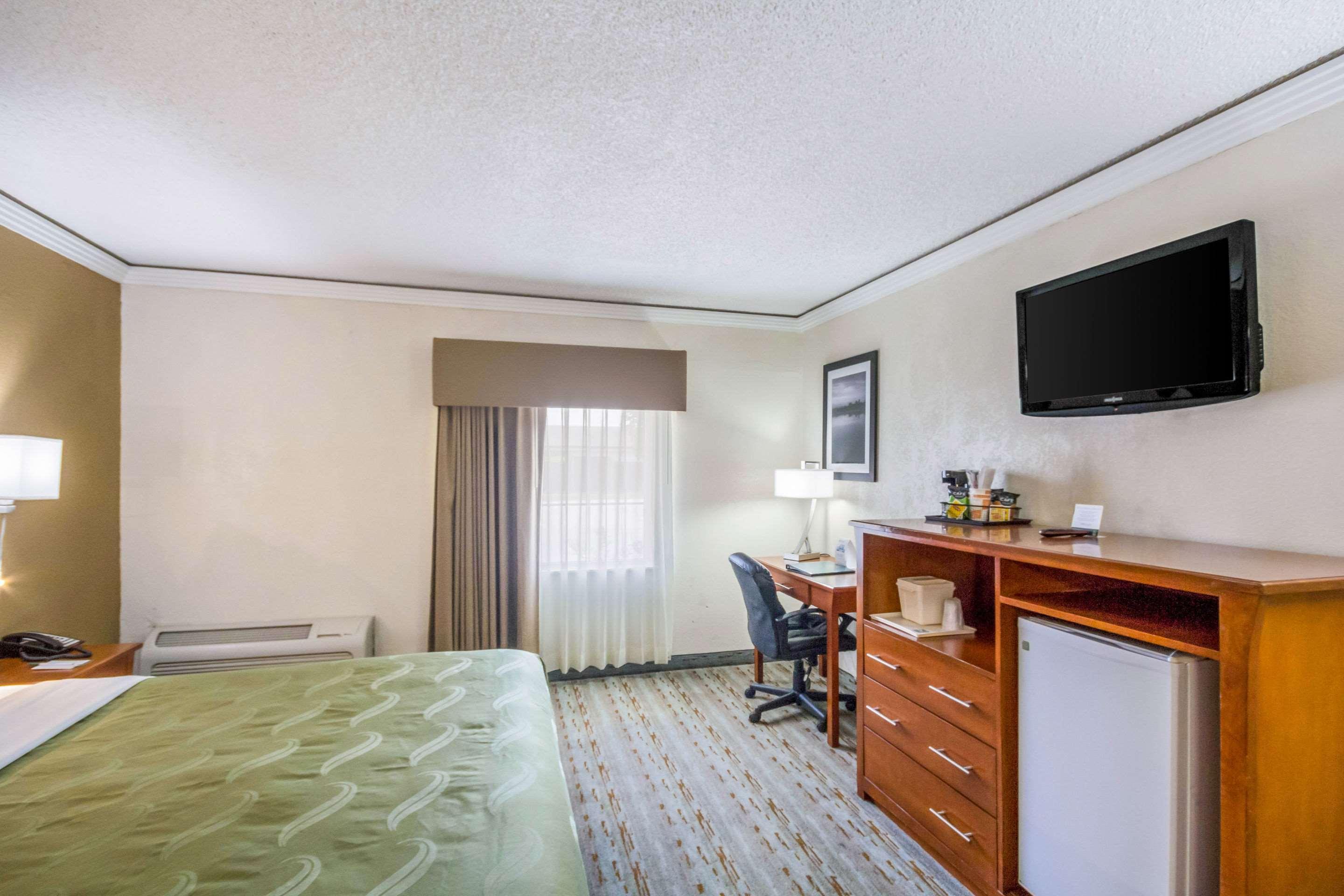 Quality Inn & Suites Kansas City - Independence I-70 East Luaran gambar
