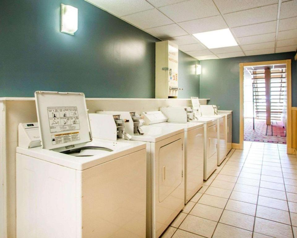 Quality Inn & Suites Kansas City - Independence I-70 East Luaran gambar