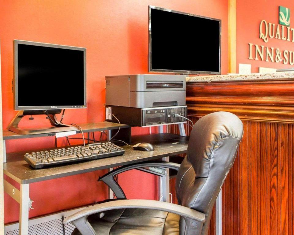 Quality Inn & Suites Kansas City - Independence I-70 East Luaran gambar
